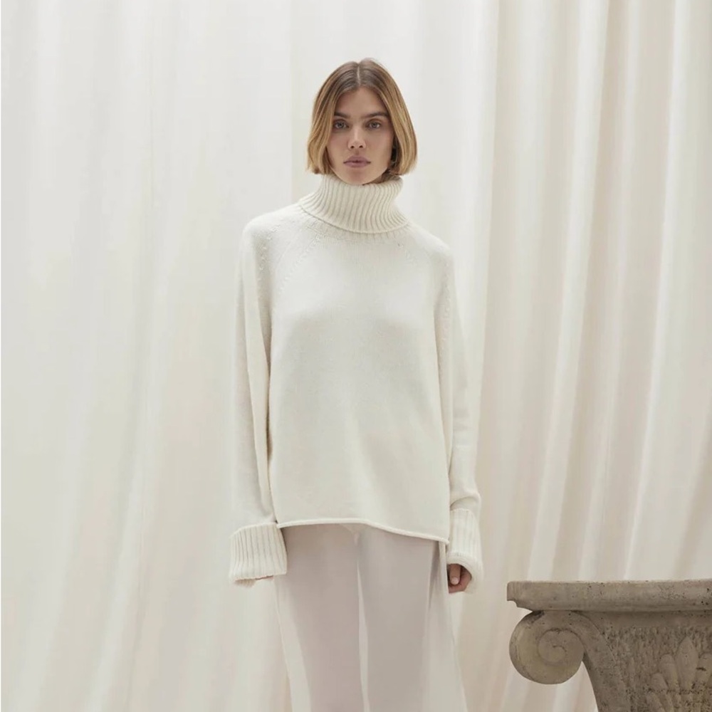 Naked Cashmere Gia Turtleneck XS  Made in Italy